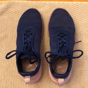 Women's Nike Air sneakers